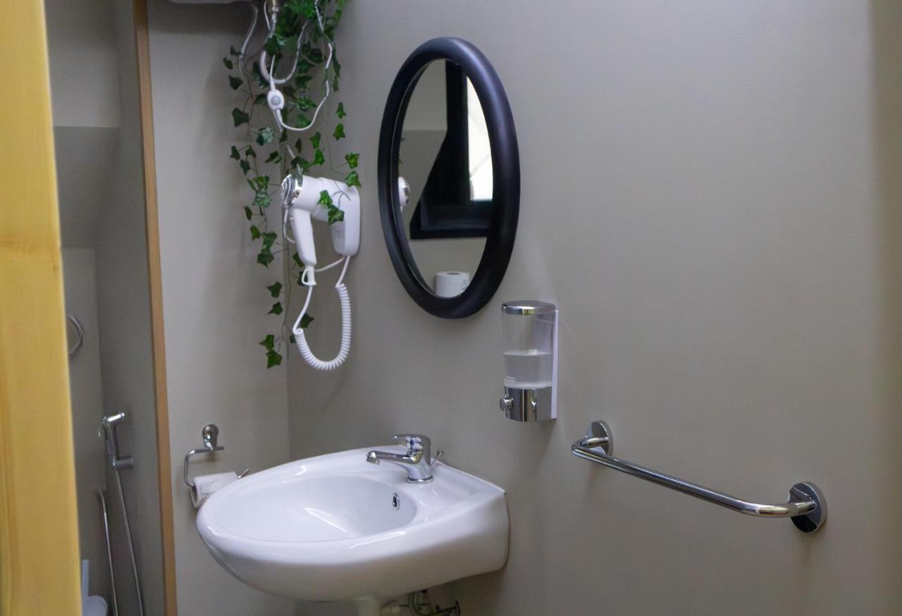 Don Pes Travel Rooms Sassari Ngoại thất bức ảnh