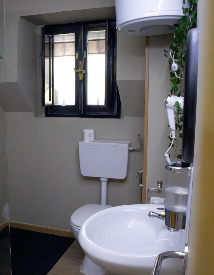 Don Pes Travel Rooms Sassari Ngoại thất bức ảnh